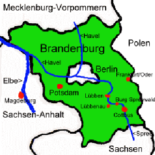 Das Bundesland Brandenburg mit Berlin im Zentrum  der Spree und dem Spreewald mit den Orten Lübben, Lübbenau und Burg entlang der Spree